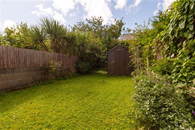 15 Willbrook Grove, Rathfarnham, Dublin 14