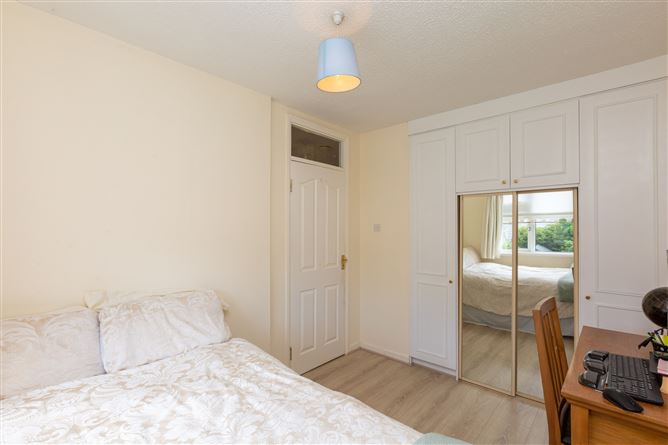 15 Willbrook Grove, Rathfarnham, Dublin 14