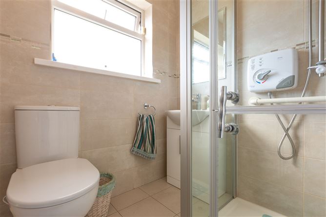 15 Willbrook Grove, Rathfarnham, Dublin 14