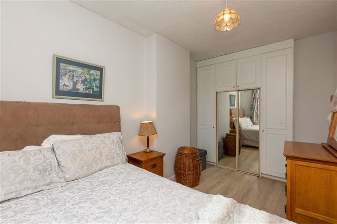 15 Willbrook Grove, Rathfarnham, Dublin 14