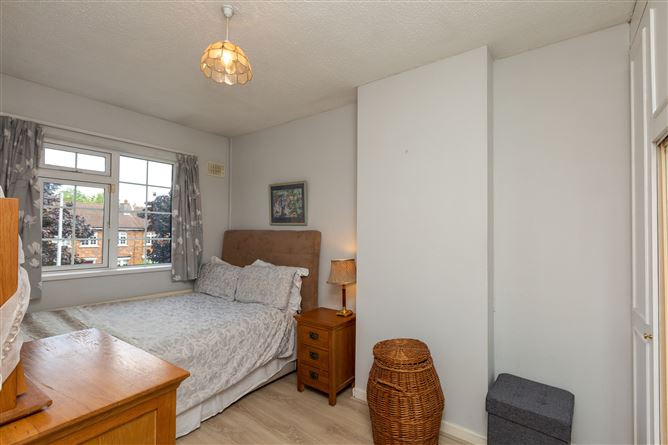 15 Willbrook Grove, Rathfarnham, Dublin 14