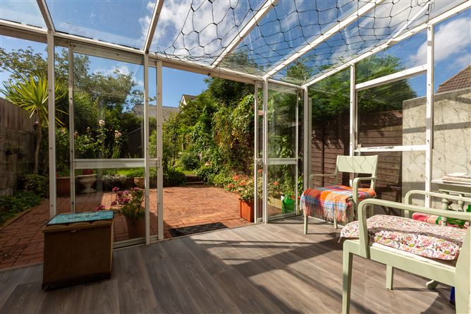 15 Willbrook Grove, Rathfarnham, Dublin 14