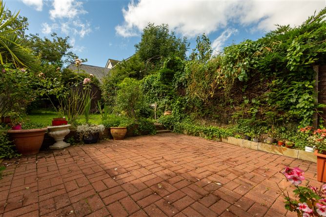 15 Willbrook Grove, Rathfarnham, Dublin 14