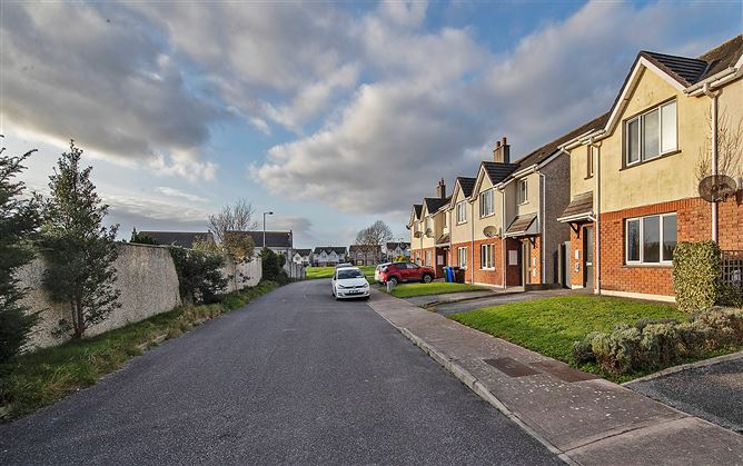 27 Town Court, Dungarvan, Co. Waterford