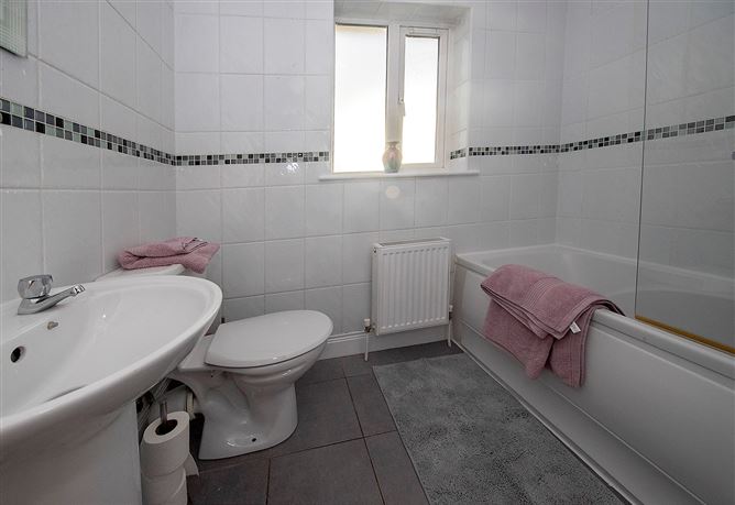 27 Town Court, Dungarvan, Co. Waterford
