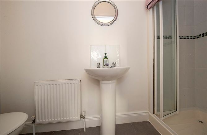 27 Town Court, Dungarvan, Co. Waterford