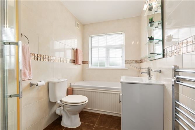 17 Benbulbin Avenue, Drimnagh, Dublin 12