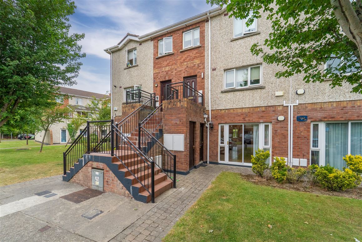 8 Carrigmore Manor, Citywest,   Dublin 24