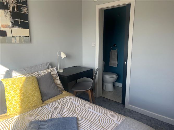 39 Mount Eagle Green, Leopardstown, Dublin 18