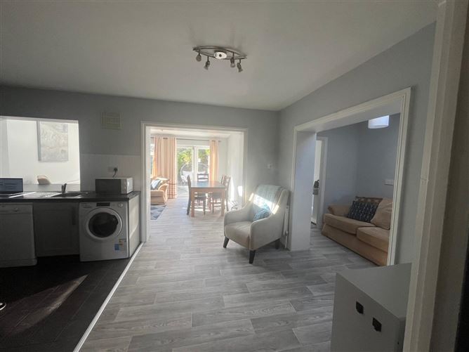 39 Mount Eagle Green, Leopardstown, Dublin 18