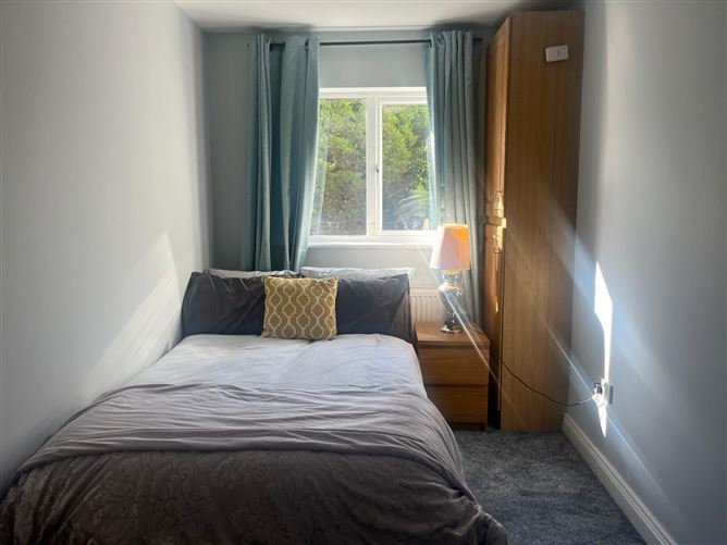 39 Mount Eagle Green, Leopardstown, Dublin 18