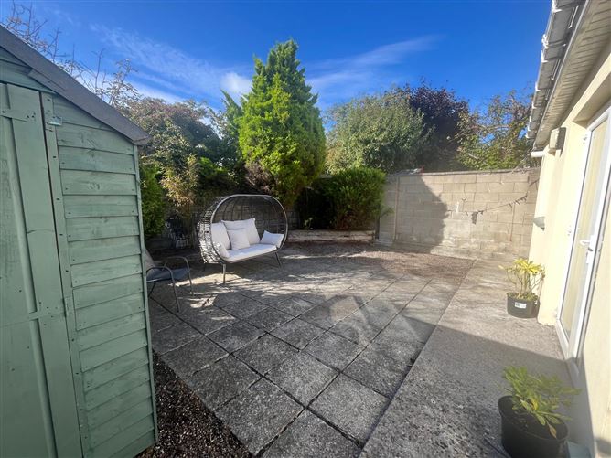 39 Mount Eagle Green, Leopardstown, Dublin 18