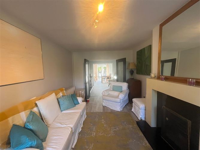 39 Mount Eagle Green, Leopardstown, Dublin 18