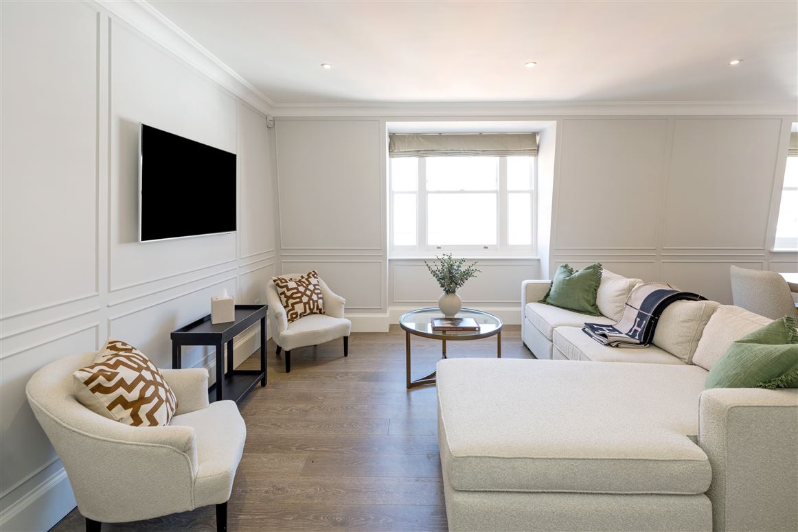 The Ivy & Lace,London,Greater London,United Kingdom