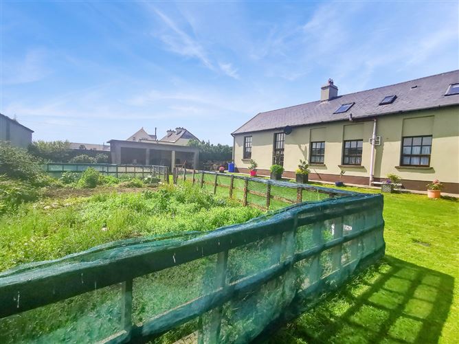 The Old School House, Cross, Kilkee, Co. Clare