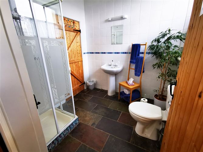 The Old School House, Cross, Kilkee, Co. Clare