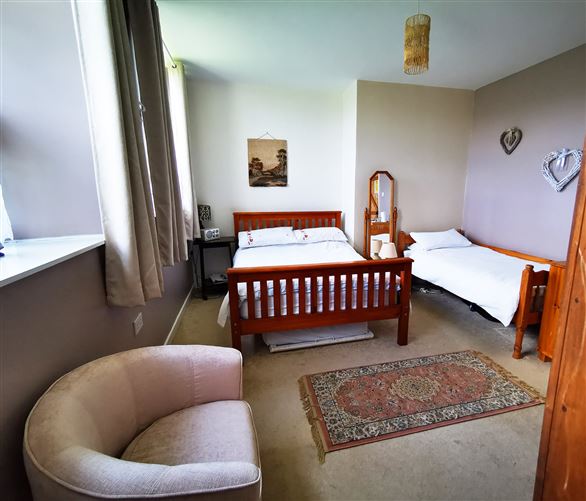 The Old School House, Cross, Kilkee, Co. Clare