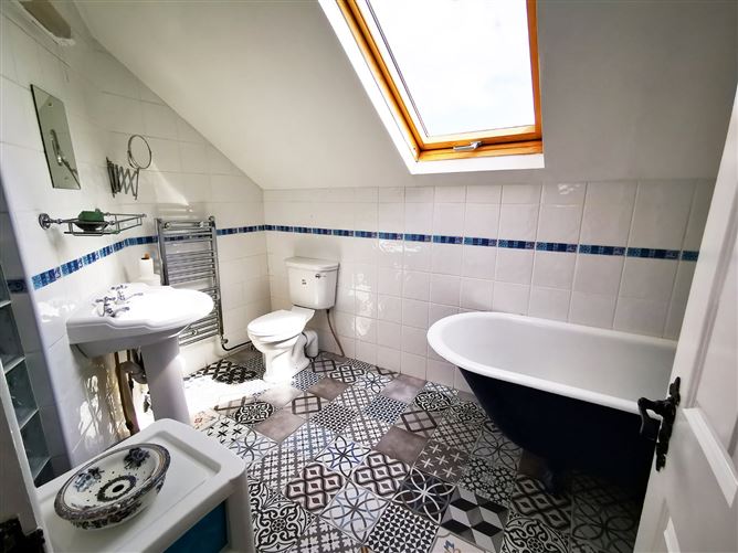 The Old School House, Cross, Kilkee, Co. Clare