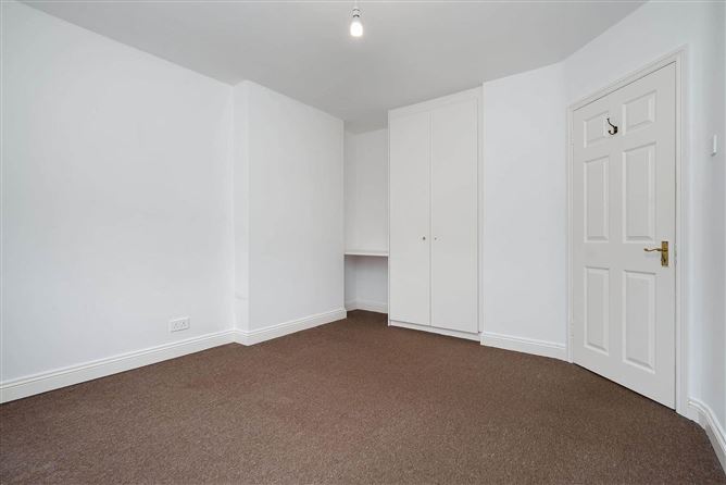 15 Ellensborough View, Kiltipper, Dublin 24