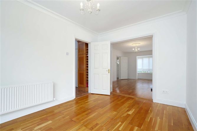 15 Ellensborough View, Kiltipper, Dublin 24