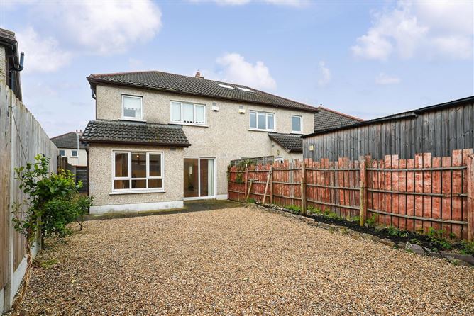 15 Ellensborough View, Kiltipper, Dublin 24