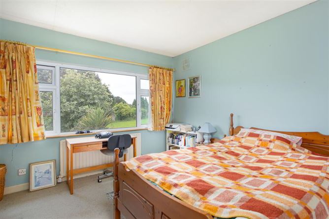 14 Ardeevin Court, Lucan, Dublin