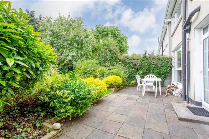 14 Ardeevin Court, Lucan, Dublin