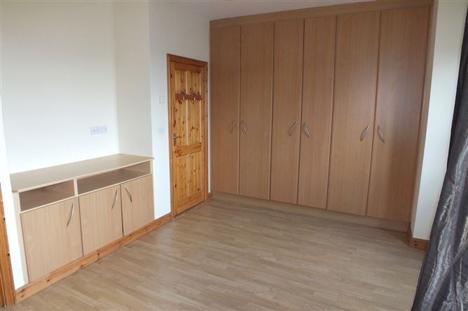 22 The Waves Ocean Links, Strandhill, Sligo