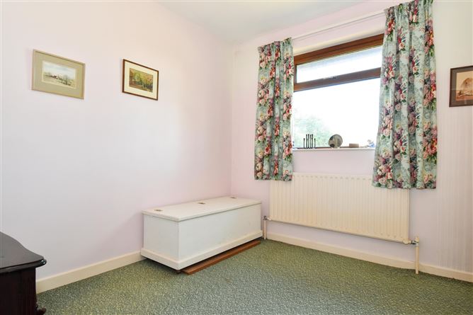 Knocknacarra Lodge, Knocknacarra Road, Salthill, Galway