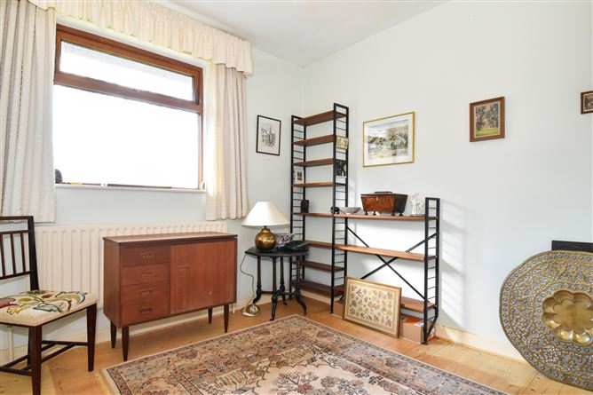 Knocknacarra Lodge, Knocknacarra Road, Salthill, Galway