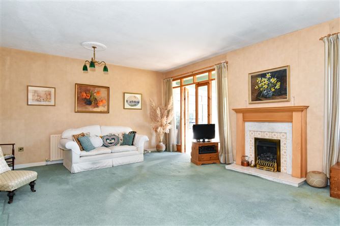 Knocknacarra Lodge, Knocknacarra Road, Salthill, Galway