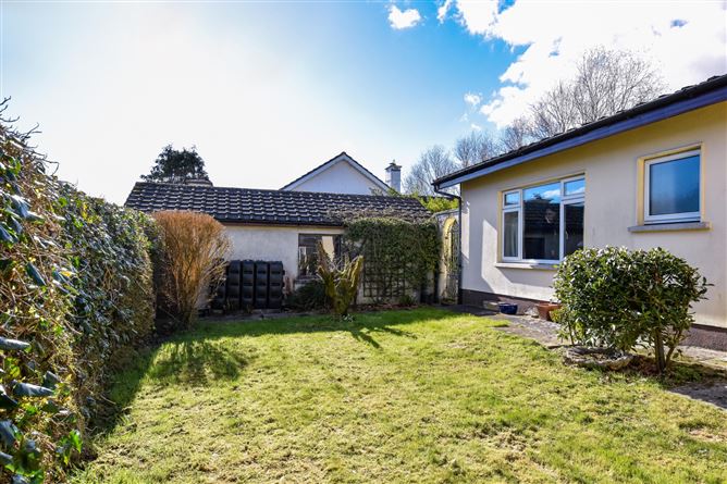 Knocknacarra Lodge, Knocknacarra Road, Salthill, Galway