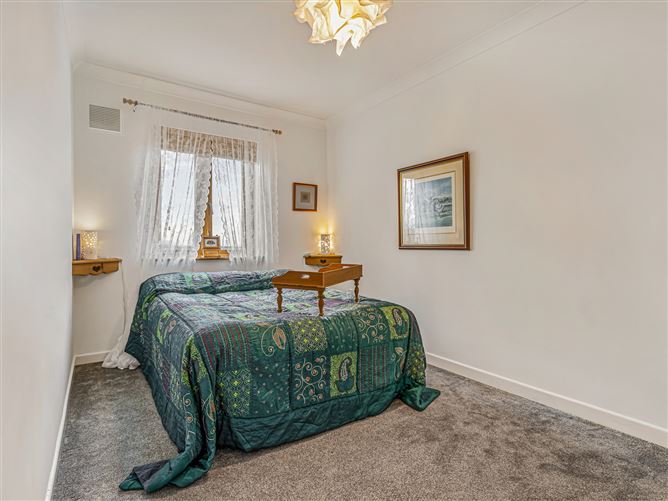 33 Radharc an Chaislain , Naas, Kildare