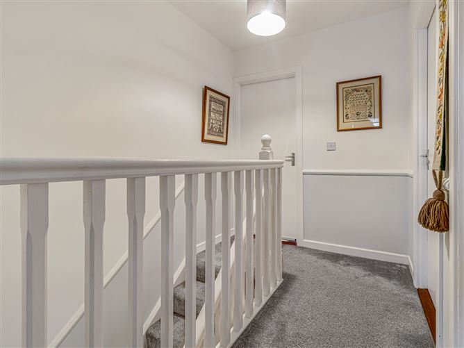 33 Radharc an Chaislain , Naas, Kildare