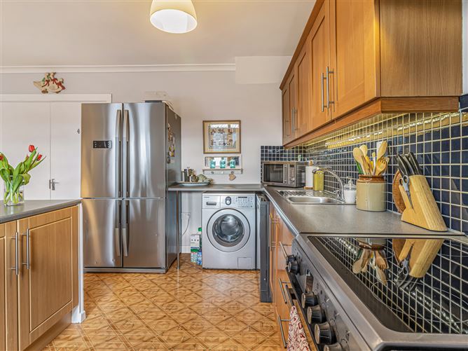 33 Radharc an Chaislain , Naas, Kildare