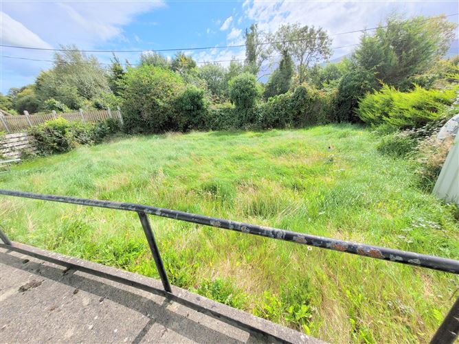 23 Fr Sheehy Tce, Clogheen, Tipperary