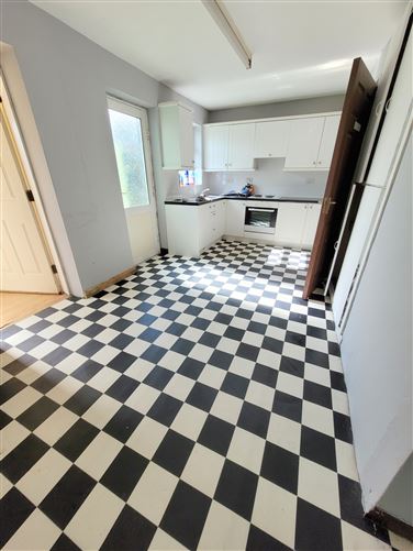 23 Fr Sheehy Tce, Clogheen, Tipperary