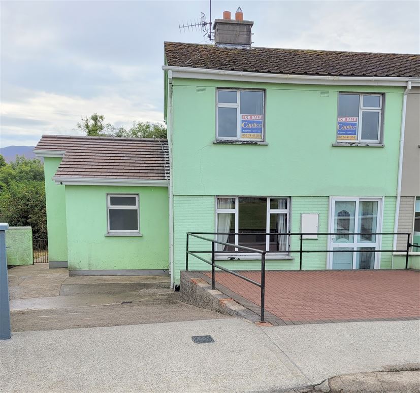 23 Fr Sheehy Tce, Clogheen, Tipperary