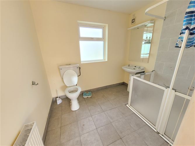 23 Fr Sheehy Tce, Clogheen, Tipperary