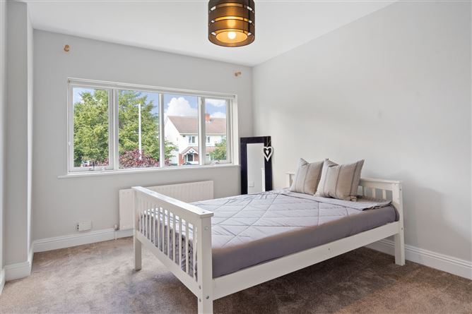 50 Glencairn Lawn, The Gallops, Leopardstown, Dublin 18