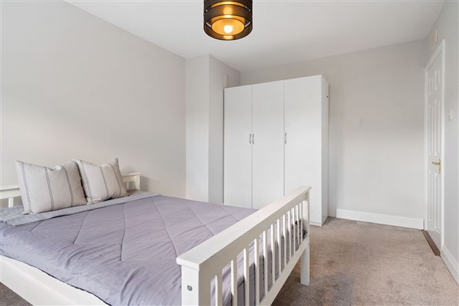 50 Glencairn Lawn, The Gallops, Leopardstown, Dublin 18