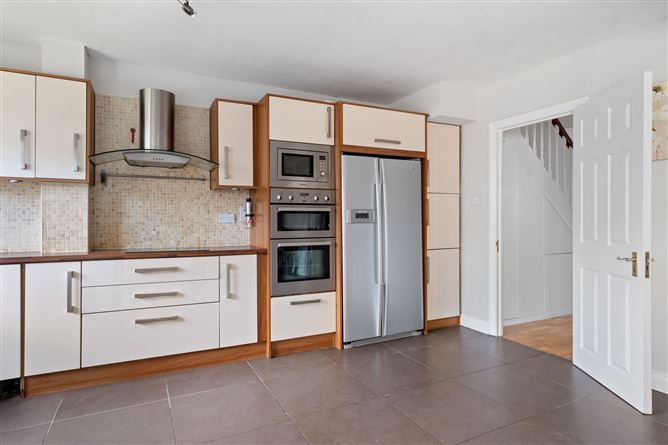 50 Glencairn Lawn, The Gallops, Leopardstown, Dublin 18