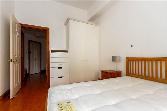 Apartment 177, The Oaks, Winter Garden, Pearse Street, Dublin 2, County Dublin