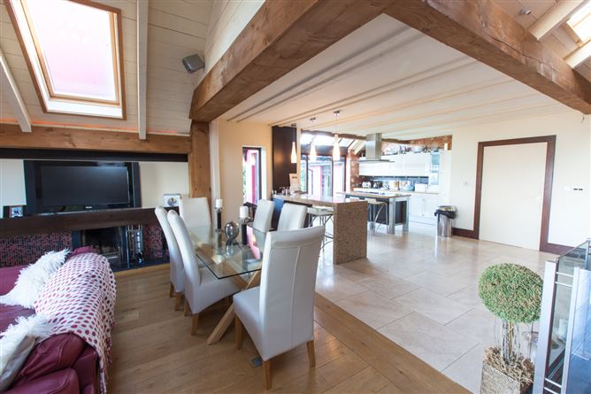 Luxury Lake View,Carlingford, Cooley Peninsula, County Louth