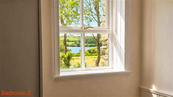 https://photos-a.propertyimages.ie/media/3/4/8/4986843/d84968c3-a31e-4dce-84e1-646f23551560_l.jpg