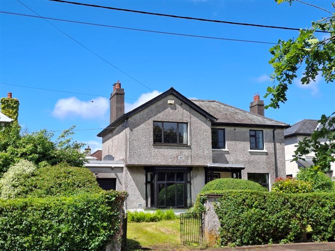 Photo 1 of 16 — 11 Menloe Gardens, Blackrock Road, Cork City, Cork