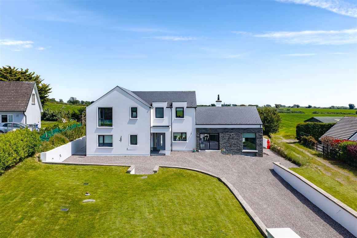 Boardee, Carrigaline, Cork