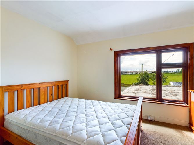 3 Emer Terrace, Kickham St., Thurles, Co. Tipperary