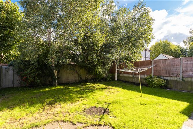 7 Hampton Park, St. Helen's Wood, Booterstown, Dublin