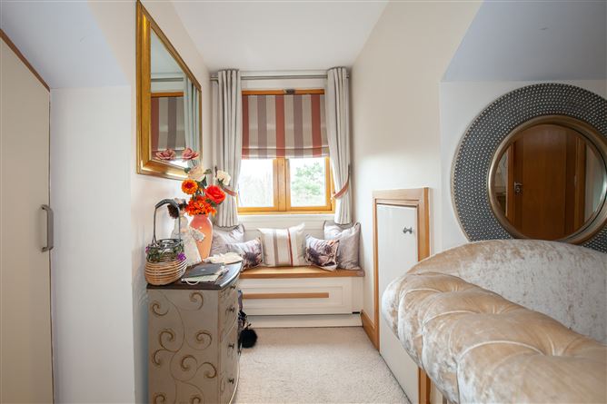 4 Castleknock Mews, Old Navan Road, Castleknock, Dublin 15